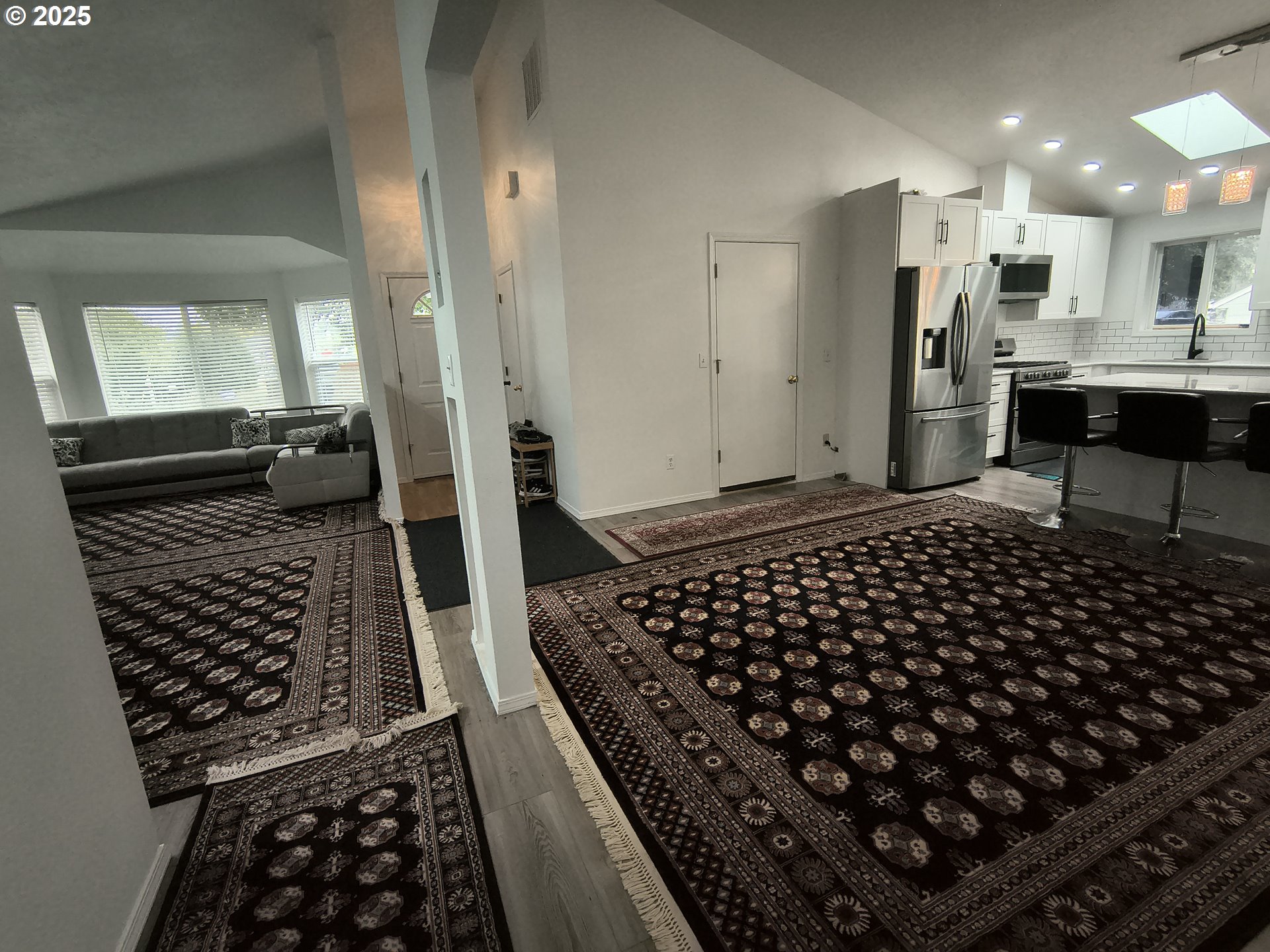 7321 Southwest 52nd Avenue Portland, OR 97219 - Photo 32 of 39