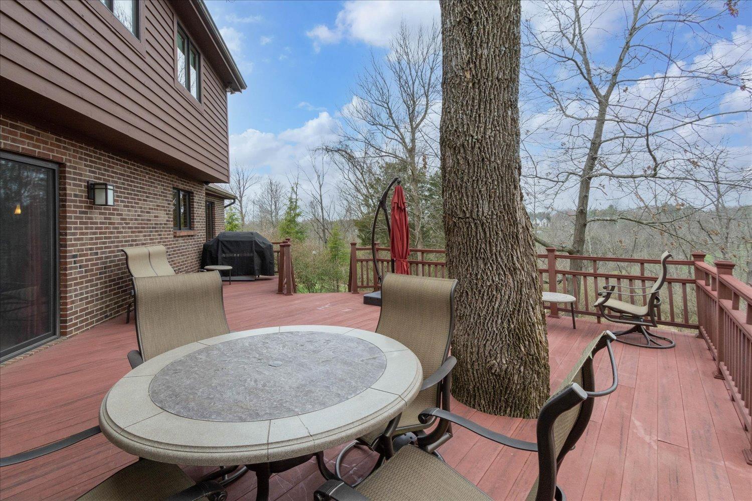 4914 Hubble Road Cincinnati, OH 45247 - Photo 43 of 49