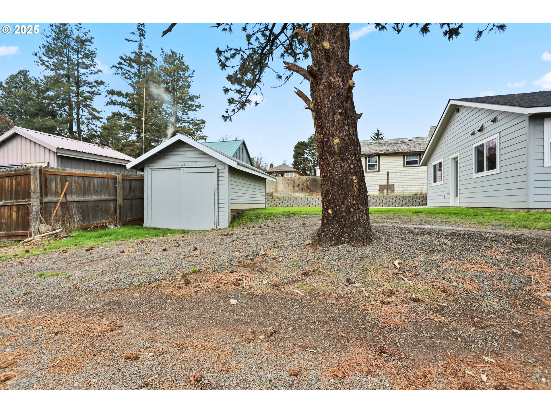 203 4th Moro, OR 97039 - Photo 17 of 37 Gallery Image 17