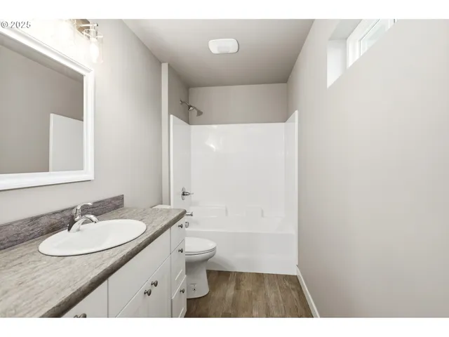 $299,000 | 203 4th, Moro, OR 97039