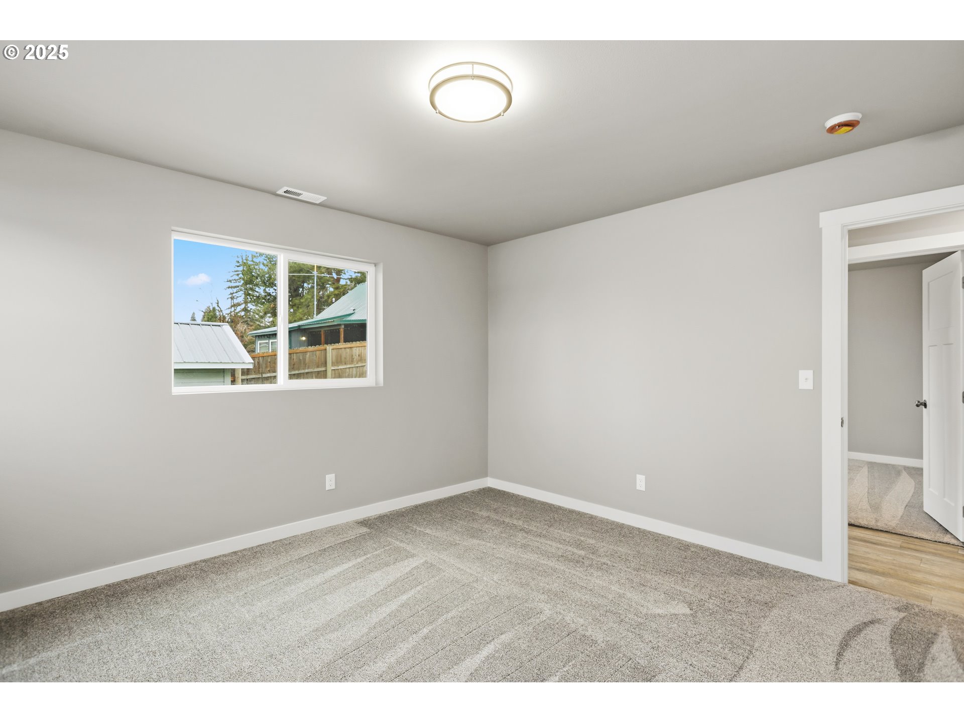 203 4th Moro, OR 97039 - Photo 24 of 37 Gallery Image 24