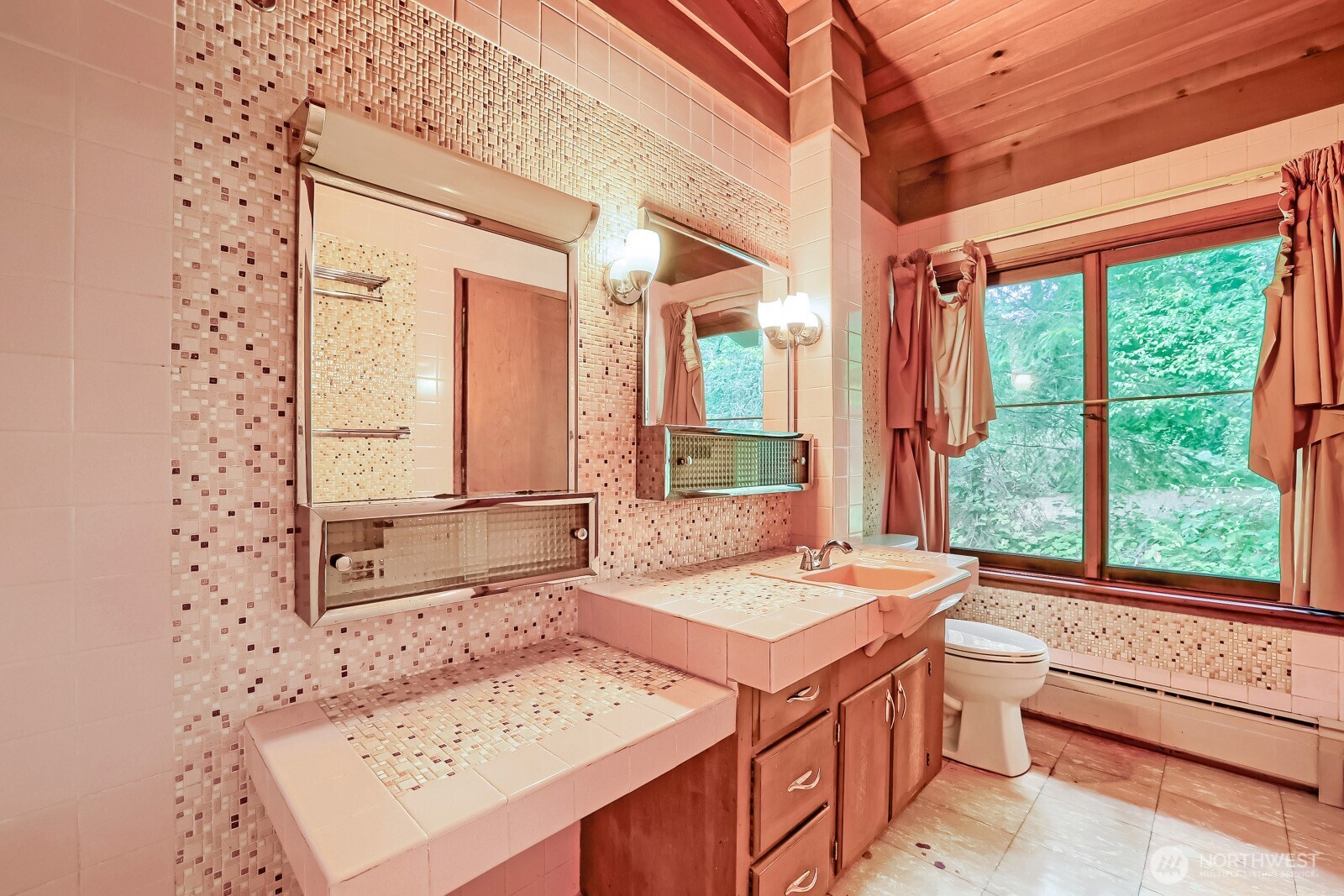 23313 Wachusett Road Woodway, WA 98020 - Photo 18 of 30 Gallery Image 18