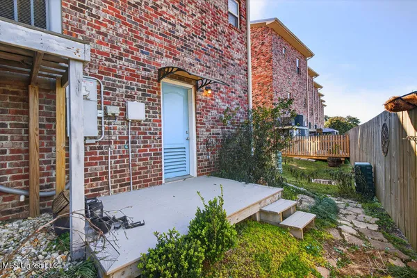 $3,000 | 7 Oak Alley Lane, Long Beach, MS 39560