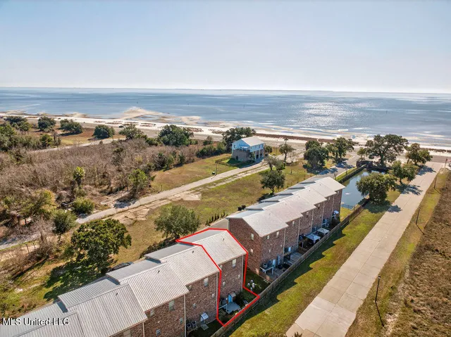 $3,000 | 7 Oak Alley Lane, Long Beach, MS 39560