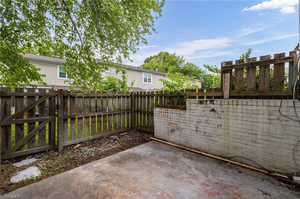 5731 Bramblegate Road, Unit D Greensboro, NC 27409 - Photo 18 of 23 Gallery Image 18