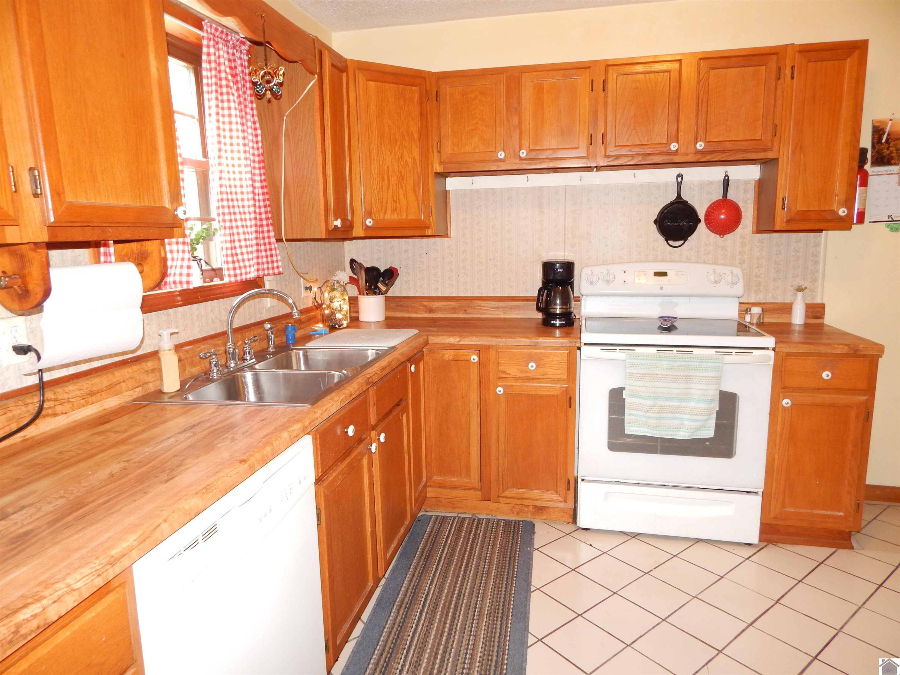875 Warnick Road Benton, KY 42025 - Photo 18 of 31 Photo 18
