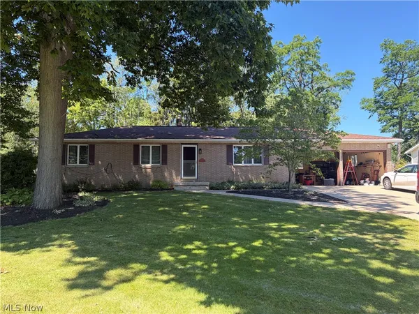 $240,000 | 2704 Dal Drive, Norton, OH 44281