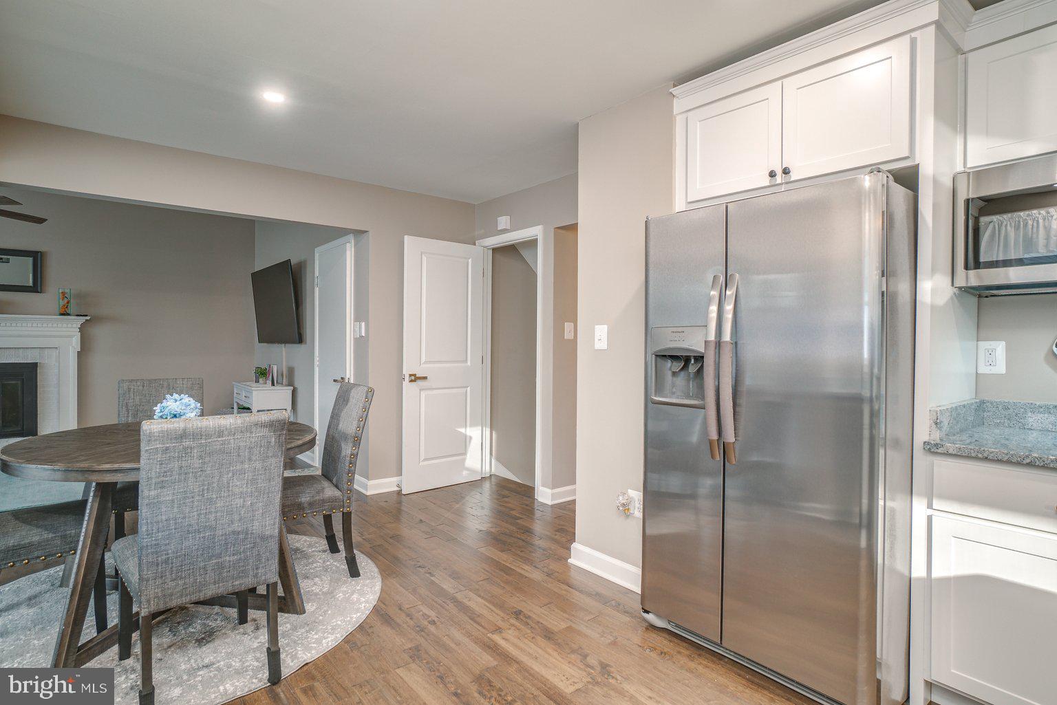 9316 Ramblebrook Road Baltimore, MD 21236 - Photo 13 of 41 Side By Side Refrigerator With Water & Ice