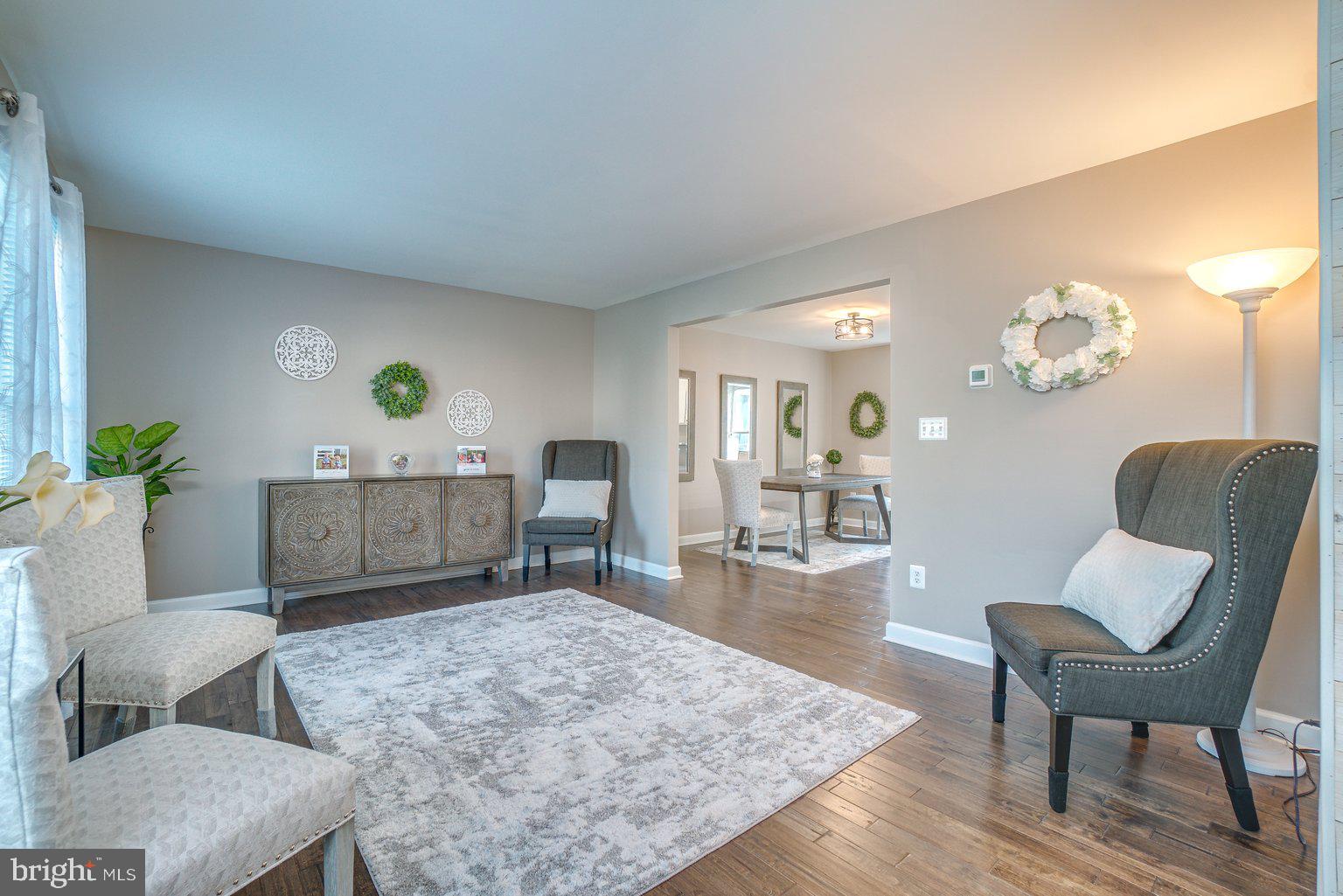 9316 Ramblebrook Road Baltimore, MD 21236 - Photo 4 of 41 Living Room