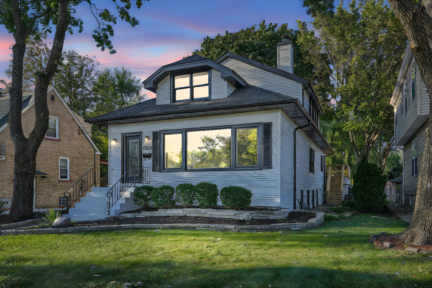 386 Blackhawk Road Riverside, IL 60546 - Photo 1 of 44 a front view of a house with a yard
