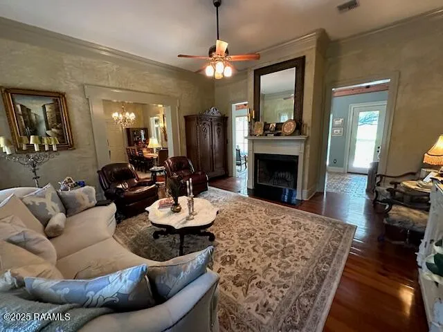 $1,150,000 | 10427 Highway 167, Abbeville, LA 70510