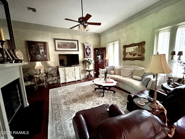 $1,150,000 | 10427 Highway 167, Abbeville, LA 70510