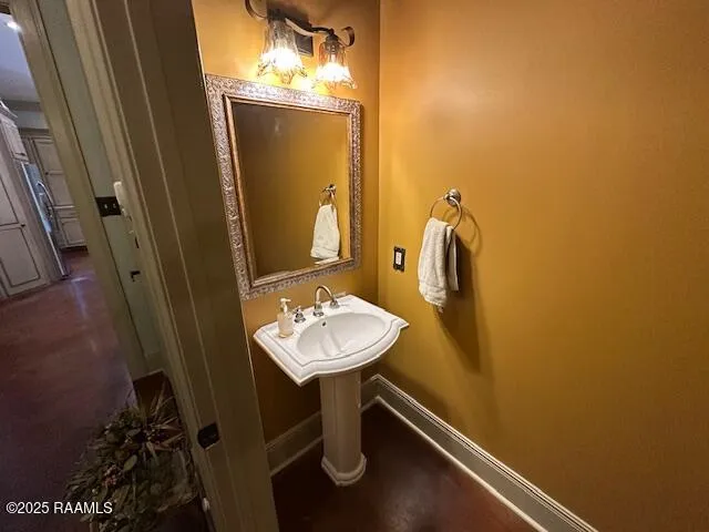 $1,150,000 | 10427 Highway 167, Abbeville, LA 70510