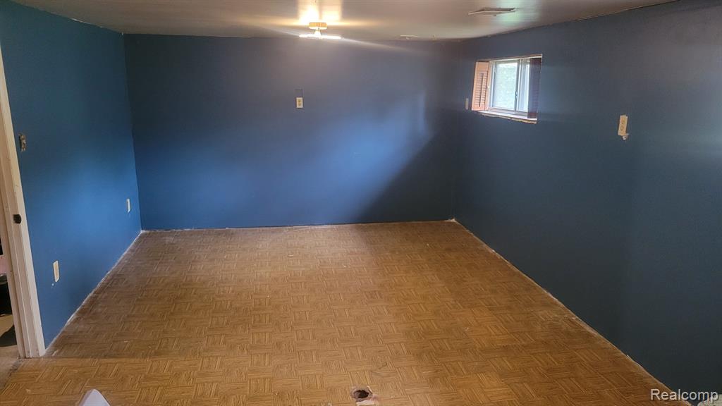 22123 Inkster Road Farmington Hills, MI 48336 - Photo 14 of 28