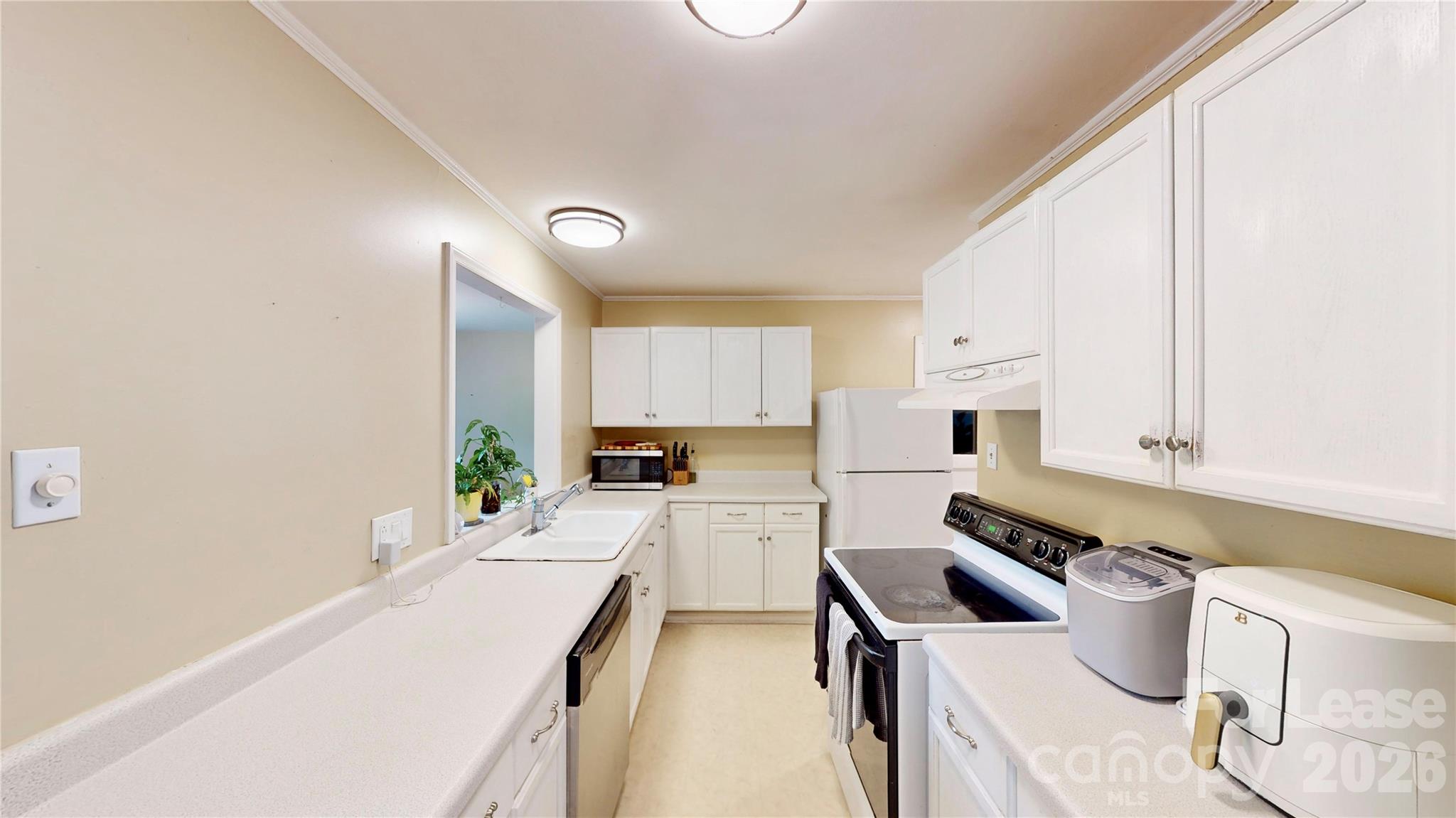 1136 East Woodlawn Road Charlotte, NC 28209 - Photo 13 of 25