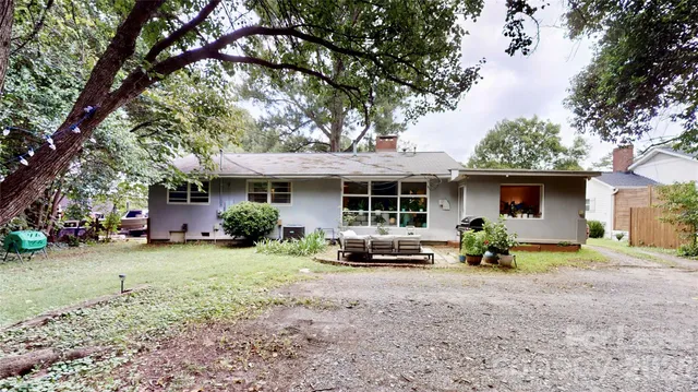 $2,350 | 1136 East Woodlawn Road, Charlotte, NC 28209