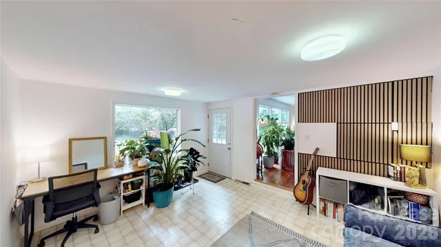 $2,350 | 1136 East Woodlawn Road, Charlotte, NC 28209