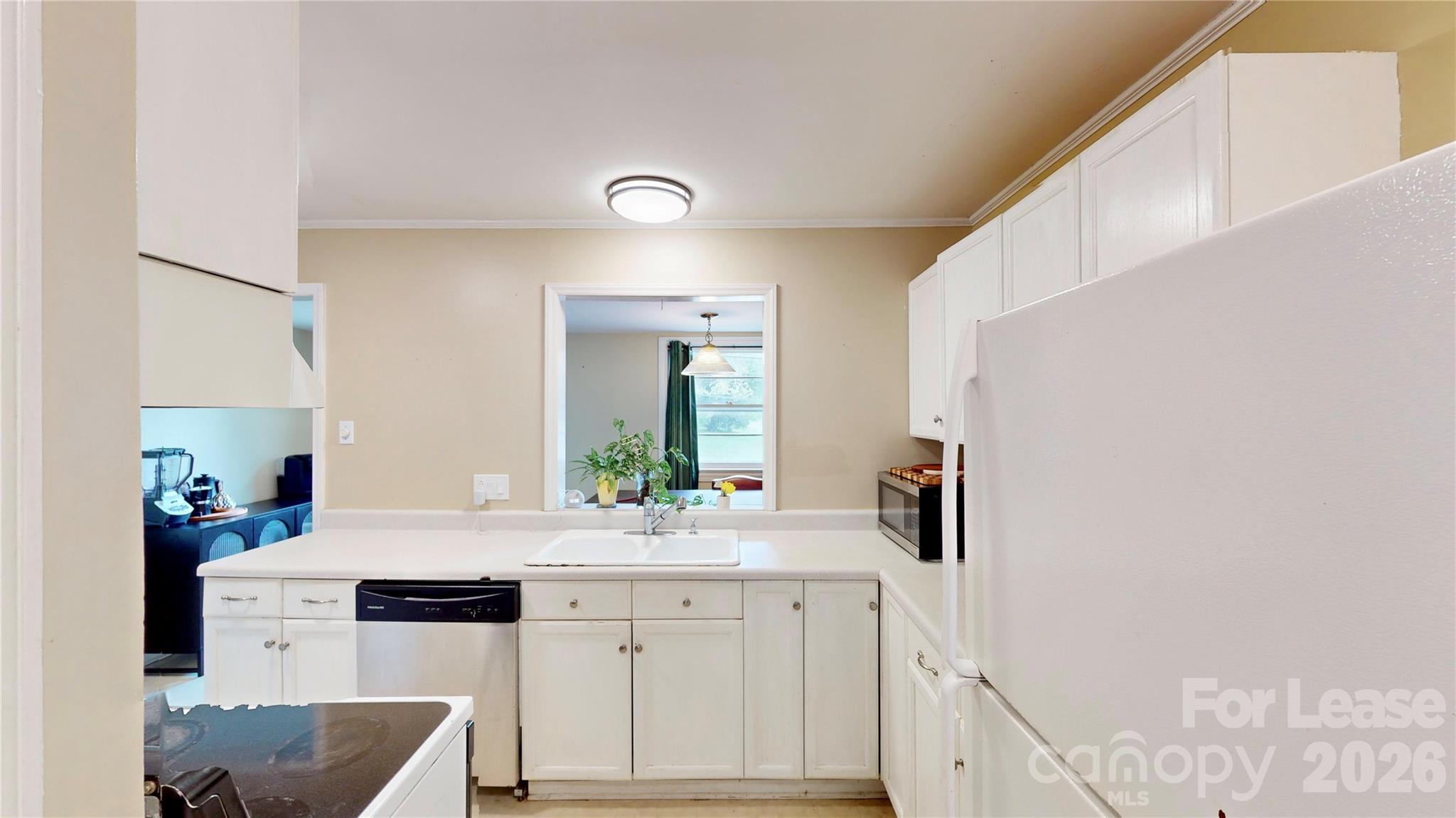 1136 East Woodlawn Road Charlotte, NC 28209 - Photo 10 of 25