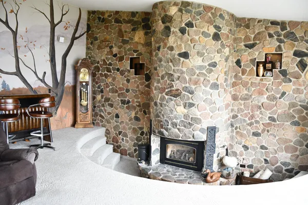 $450,000 | 1532 South Shore Drive, Worthington, MN 56187
