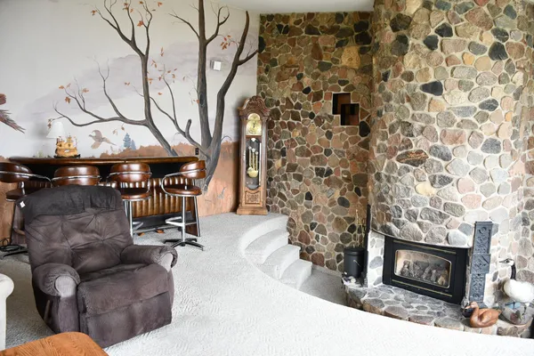 $450,000 | 1532 South Shore Drive, Worthington, MN 56187