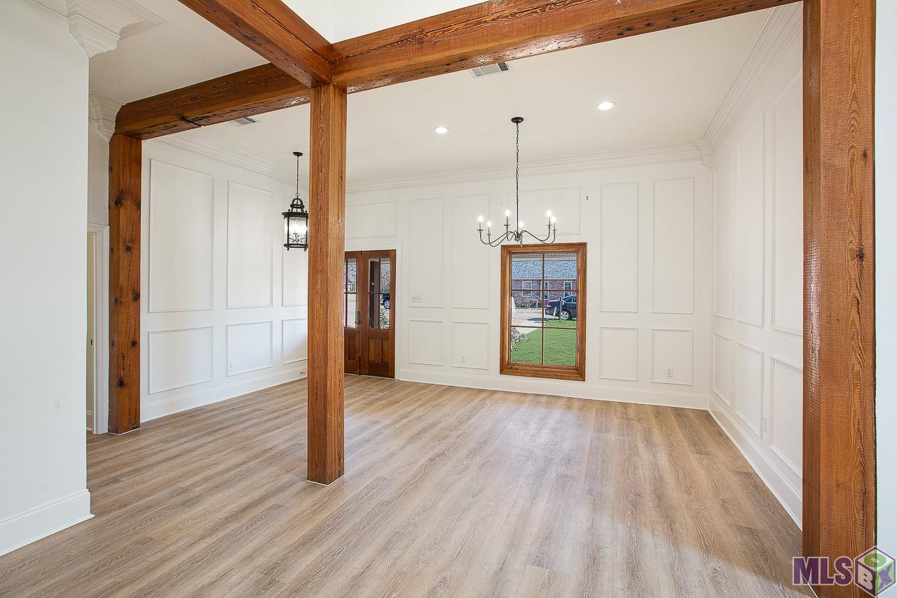 9224 Rose Place Baton Rouge, LA 70809 - Photo 5 of 30 Dining