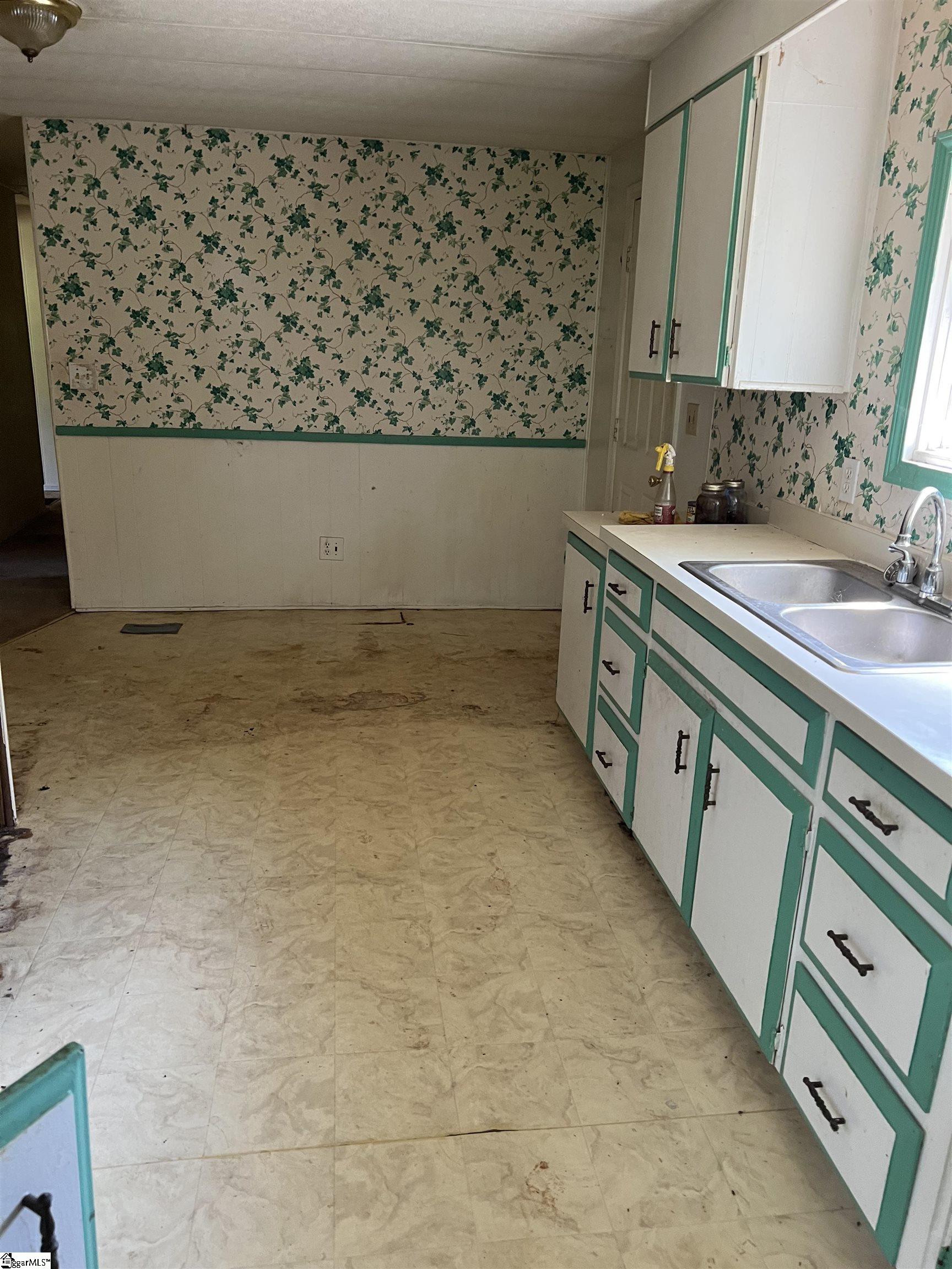 1280 Hampton Road Inman, SC 29349 - Photo 7 of 18 Kitchen