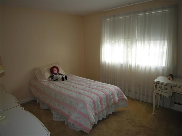 49 Eliot Road Needham, MA 02494 - Photo 15 of 20