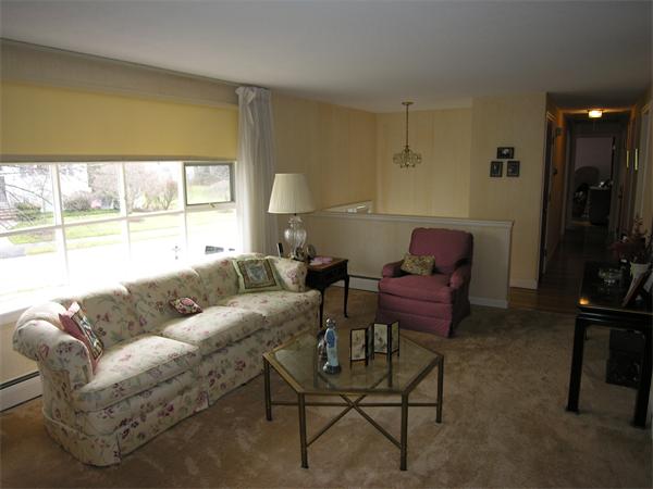 49 Eliot Road Needham, MA 02494 - Photo 7 of 20