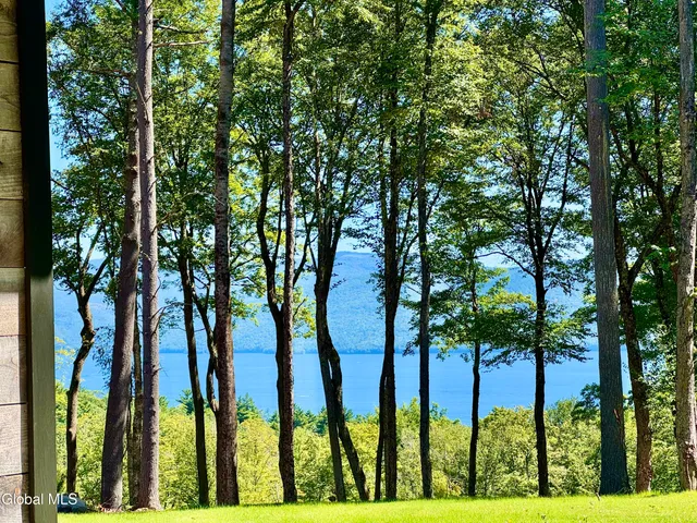 $2,200,000 | 18 South Eagle Ridge, Diamond Point, NY 12824