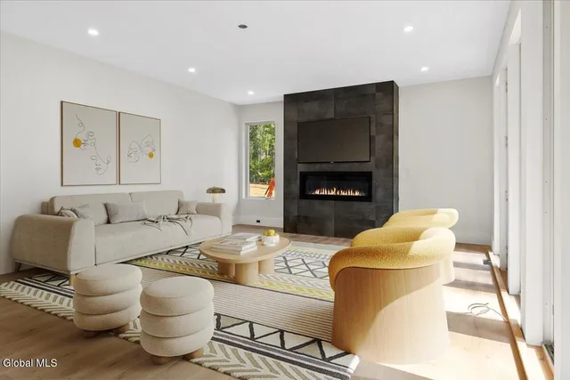 $2,200,000 | 18 South Eagle Ridge, Diamond Point, NY 12824