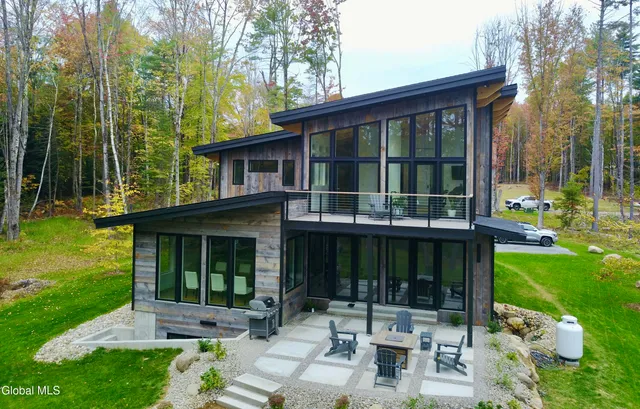 $2,200,000 | 18 South Eagle Ridge, Diamond Point, NY 12824