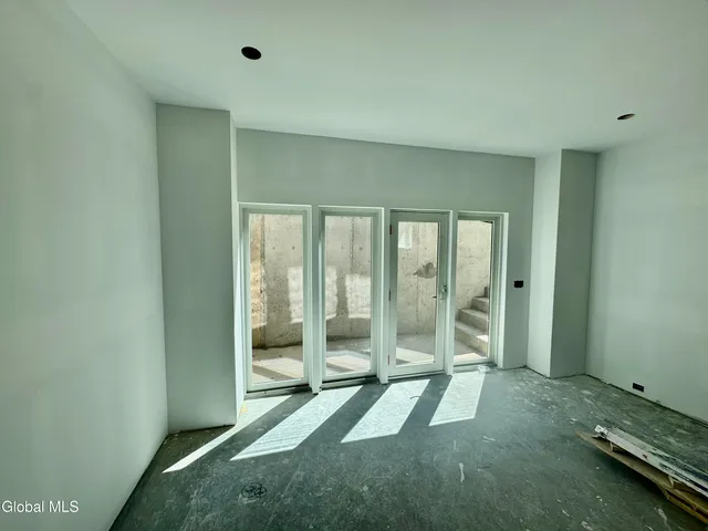 $2,200,000 | 18 South Eagle Ridge, Diamond Point, NY 12824