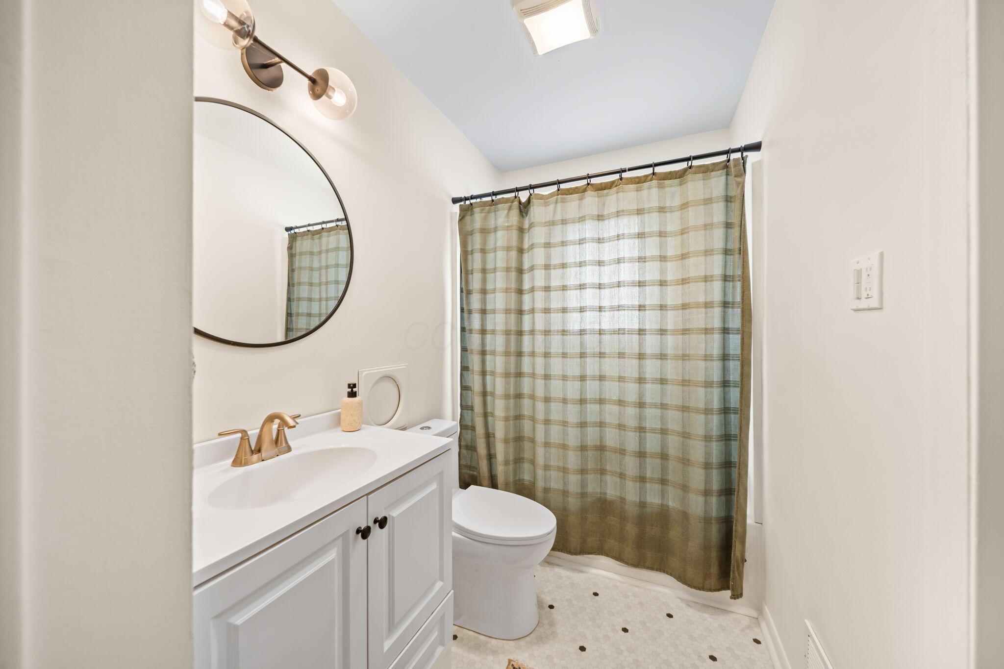 6233 Karl Road Columbus, OH 43229 - Photo 24 of 50 29-web-or-mls-A7401033-2