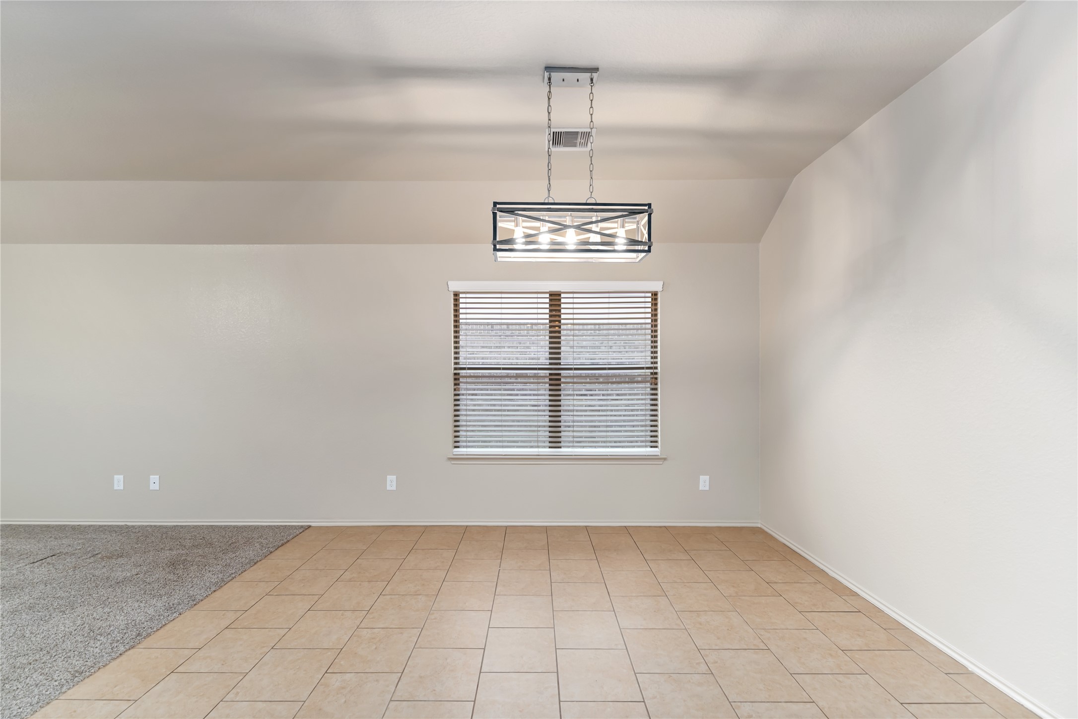 21622 Cavallo Lane Porter, TX 77365 - Photo 7 of 30 Dining area