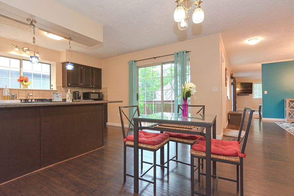 49 East Bluff Road, Unit 49 Ashland, MA 01721 - Photo 4 of 22 Gallery Image 4
