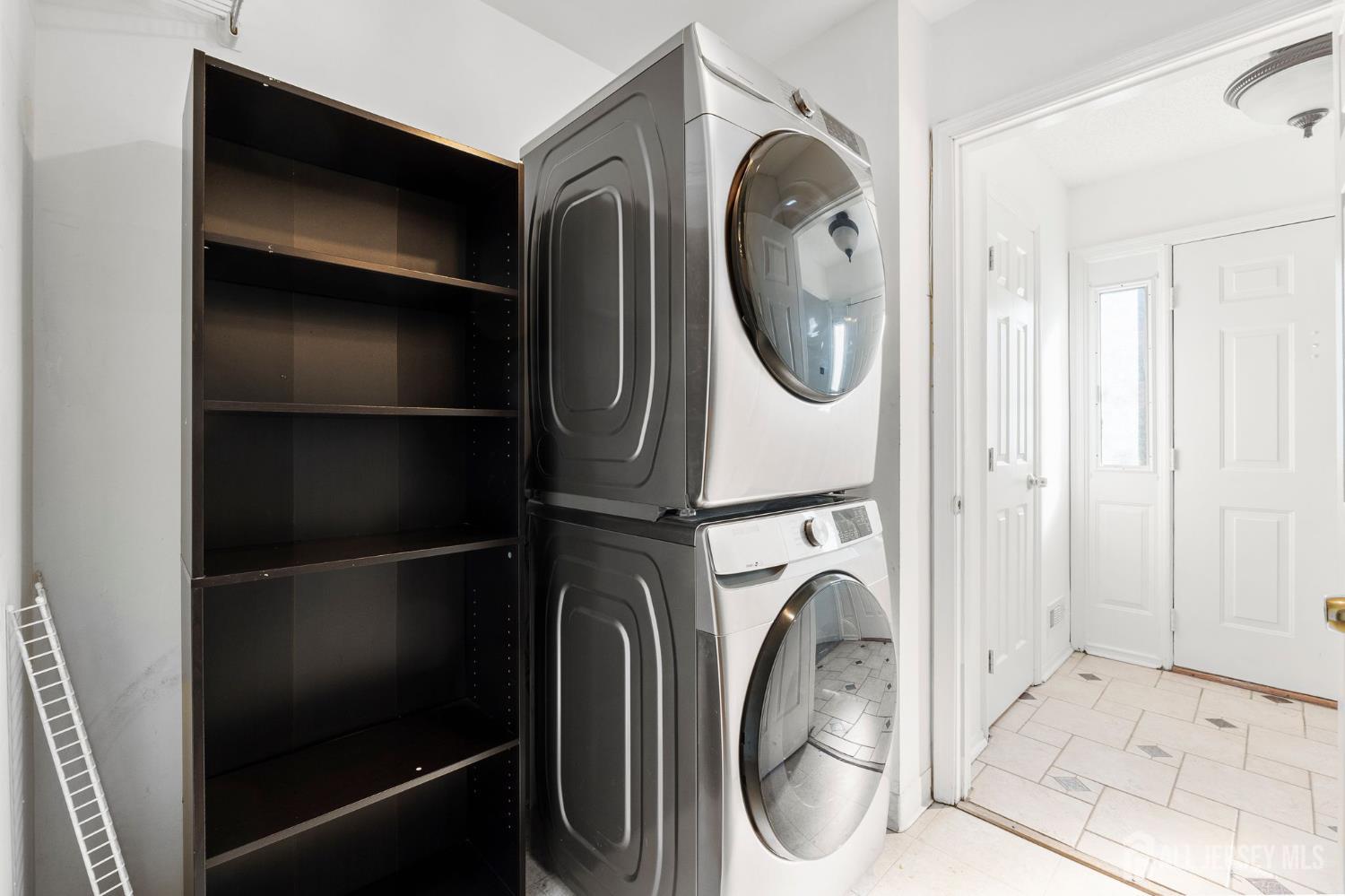 84 Goodwin Drive North Brunswick, NJ 08902 - Photo 17 of 41