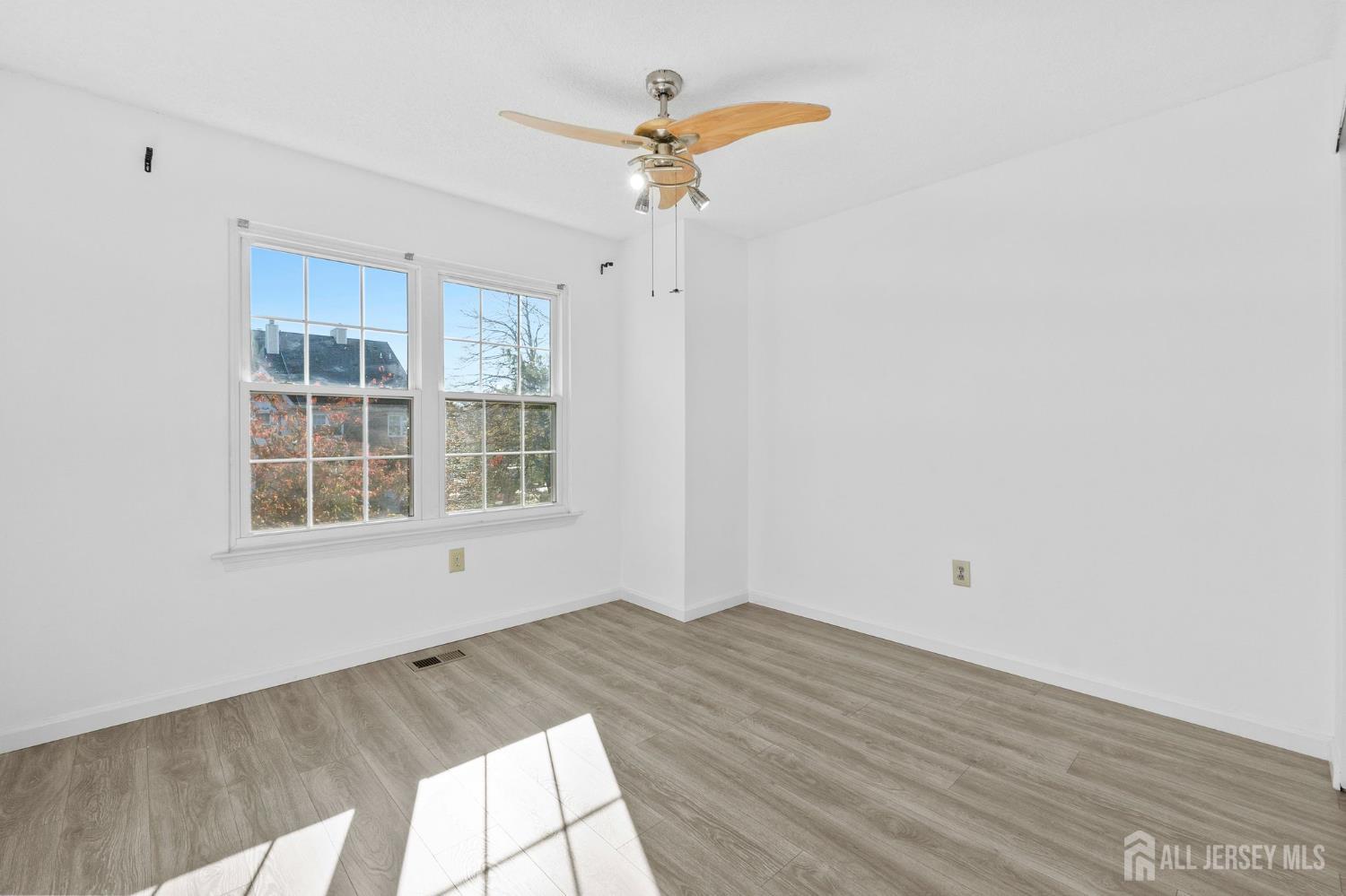 84 Goodwin Drive North Brunswick, NJ 08902 - Photo 24 of 41