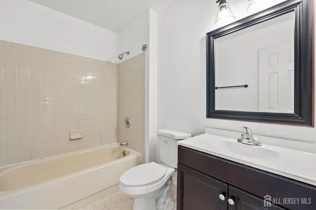 $449,000 | 84 Goodwin Drive, North Brunswick, NJ 08902