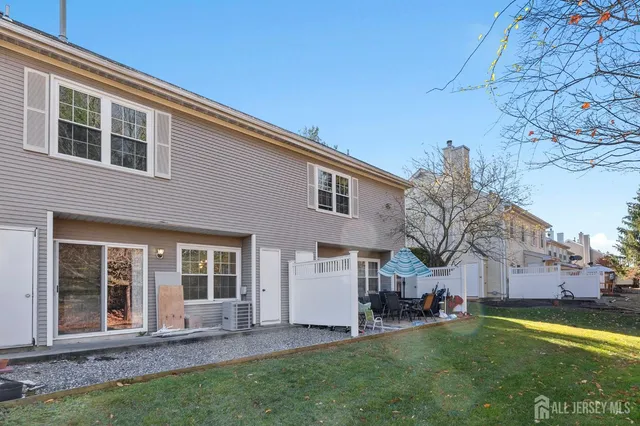 $449,000 | 84 Goodwin Drive, North Brunswick, NJ 08902