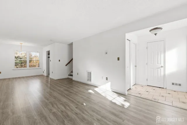 $449,000 | 84 Goodwin Drive, North Brunswick, NJ 08902