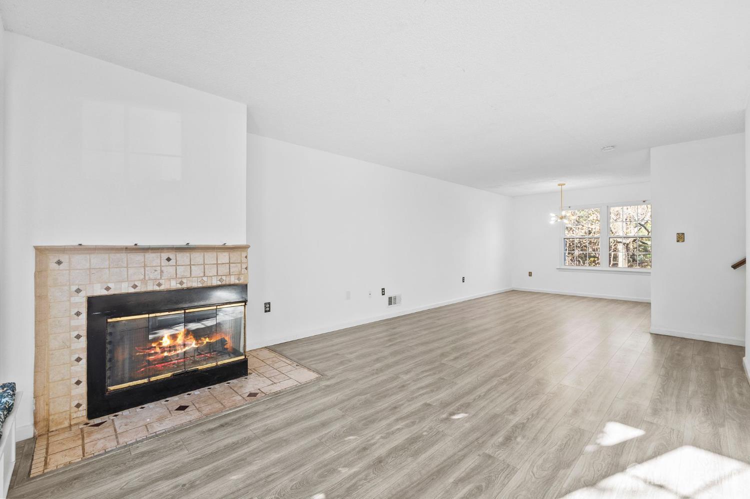 84 Goodwin Drive North Brunswick, NJ 08902 - Photo 7 of 41