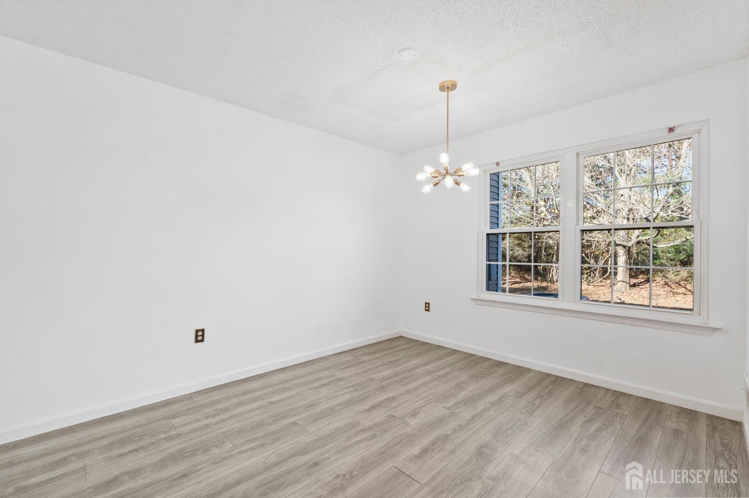 84 Goodwin Drive North Brunswick, NJ 08902 - Photo 9 of 41