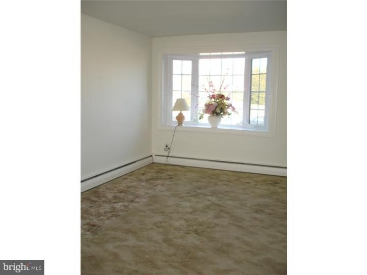 850 Medway Road Philadelphia, PA 19115 - Photo 5 of 25