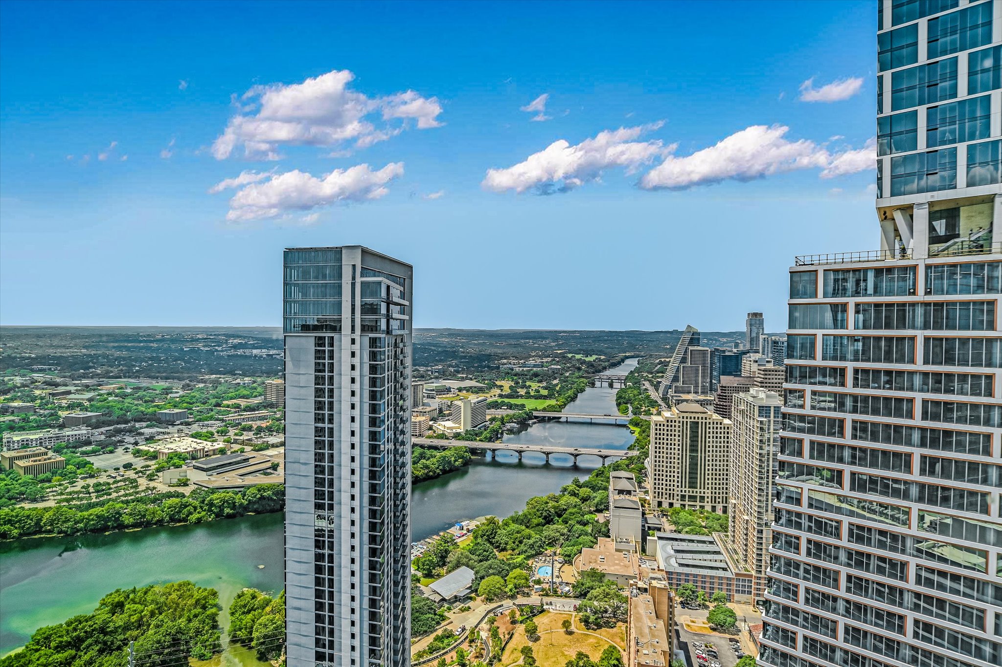 610 Davis Street, Unit 4704 Austin, TX 78701 - Photo 3 of 40