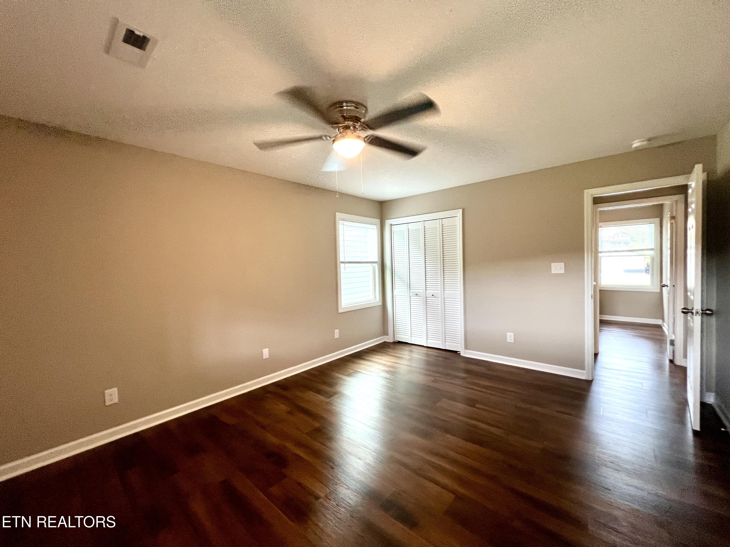 3769 Wears Valley Road, Unit 4 Sevierville, TN 37862 - Photo 12 of 29 20251007_182435982_iOS