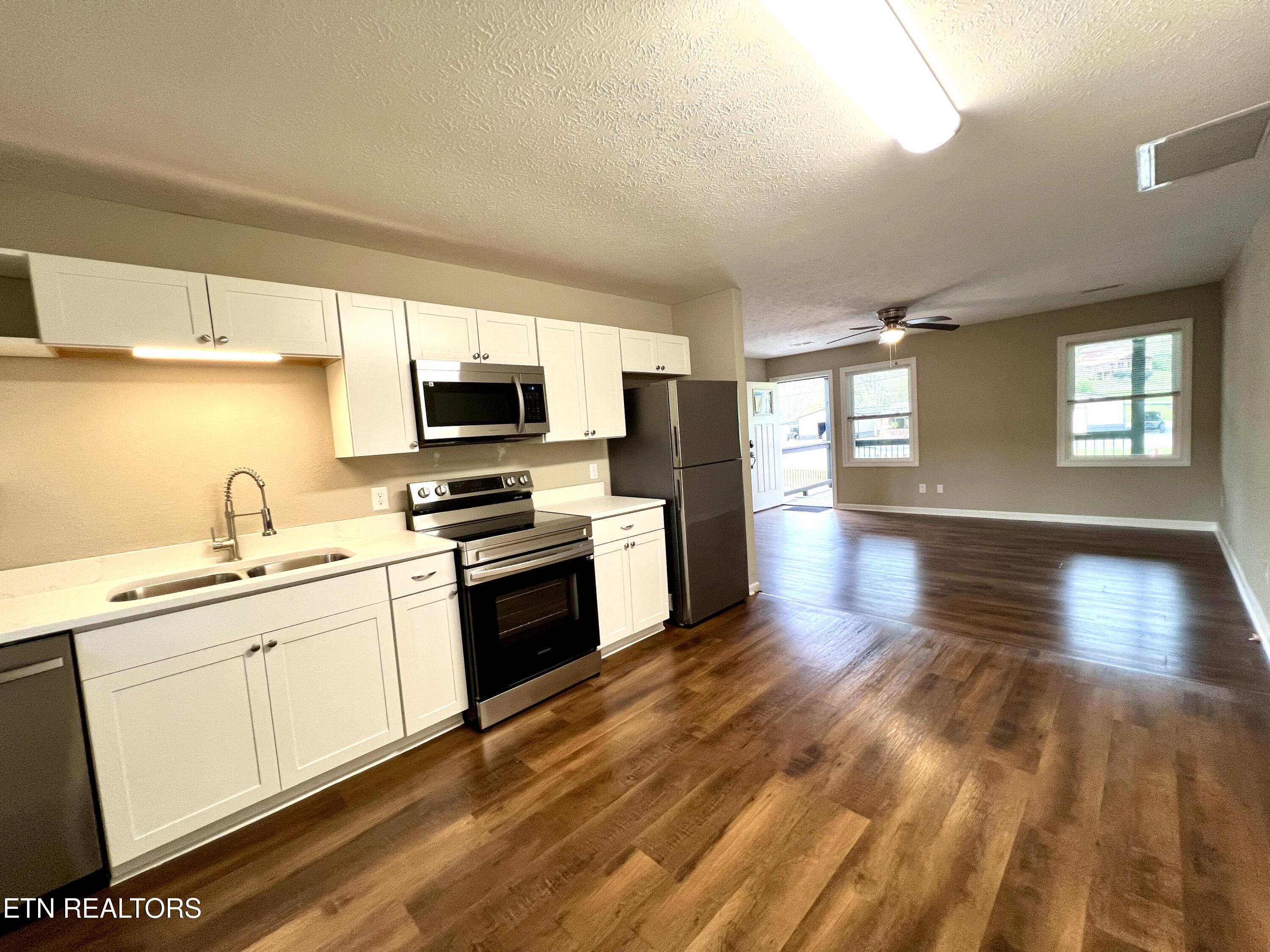 3769 Wears Valley Road, Unit 4 Sevierville, TN 37862 - Photo 5 of 29 20251007_182618462_iOS