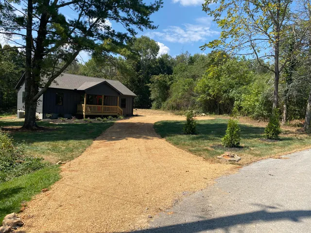 $399,000 | 2015 Oak Street, Signal Mountain, TN 37377