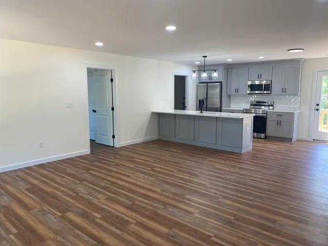 $399,000 | 2015 Oak Street, Signal Mountain, TN 37377