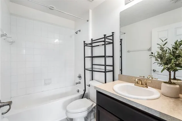 $374,900 | 643 Woodland Terrace Boulevard, Orlando, FL 32828