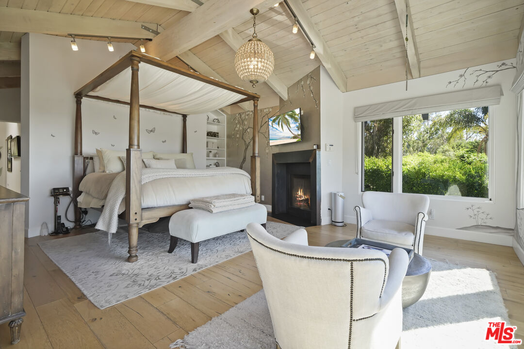 3631 Serra Road Malibu, CA 90265 - Photo 35 of 74